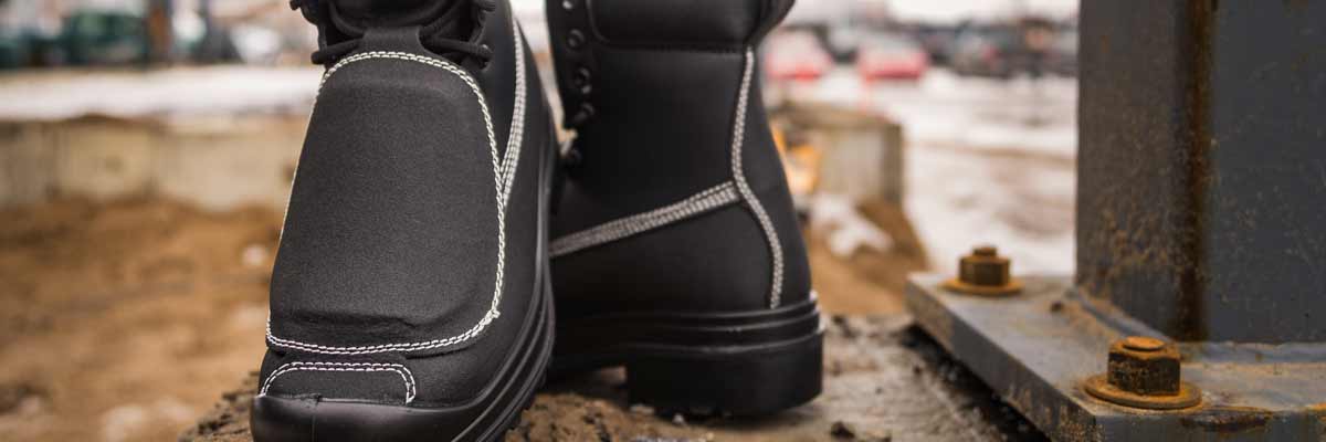 Choosing the right boot with or without metatarsal protection