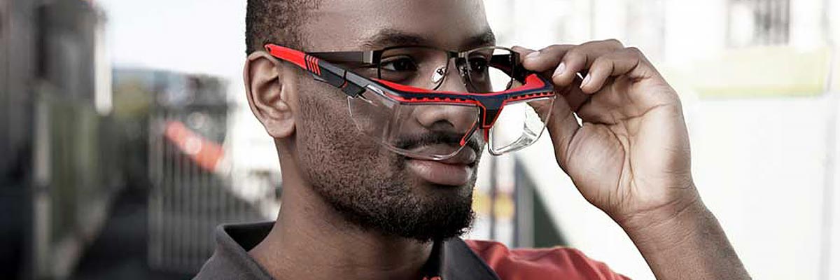 4 Tips for Choosing the Right OTG Safety Glasses