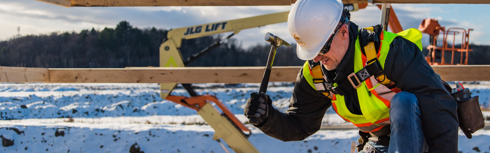 The key to working in the cold: the right warm workwear