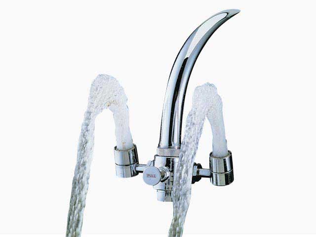 Facet-Mounted Eyewash Stations